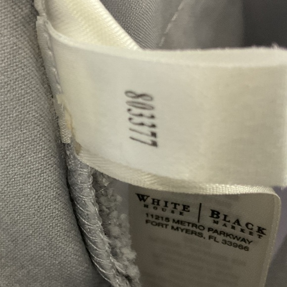 Pre-Owned White House Black Market Women’s Light Gray Crop Leg Pants, Size 4 - Picture 8 of 10